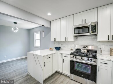 7715 Garrison Rd, Hyattsville, MD 20784 - photo 7