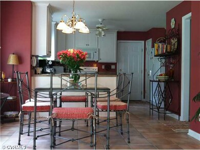 Kitchen - View of Kitchen and Eat-In area from Gre