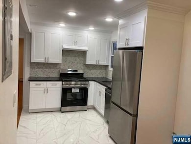 117 W 2nd St, Clifton, NJ 07011 - photo 6