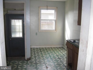 21652 N Essex Dr, Lexington Park, MD 20653 - photo 2