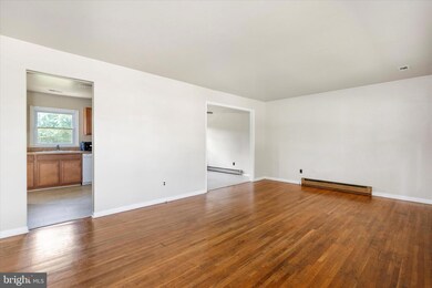 821 Broadfield Dr, Newark, DE 19713 - photo 5