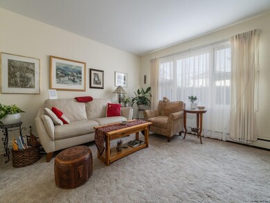 38 Parkwood St, Albany, NY 12208 - photo 4