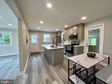 6508 Monroe Ave, Sykesville, MD 21784 - photo 6