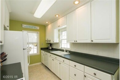 2423 44th St, Des Moines, IA 50310 - photo 5