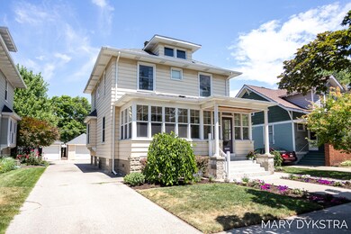 71 W 18th Street, Holland, MI 49423-2