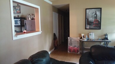 4776 Robinhood Park, Columbus, OH 43227 - photo 2