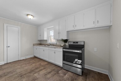 302 E McClanahan St, Oxford, NC 27565 - photo 5