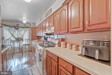 5245 W Running Brook Rd unit U302, Columbia, MD 21044 - photo 5