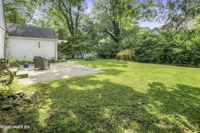 33 Halsey Dr, Old Greenwich, CT 06870 - photo 4