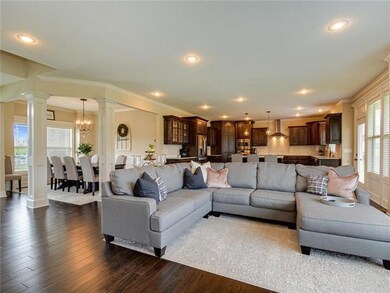 1416 SW Stoney Brook Cir, Lee's Summit, MO 64082 - photo 7