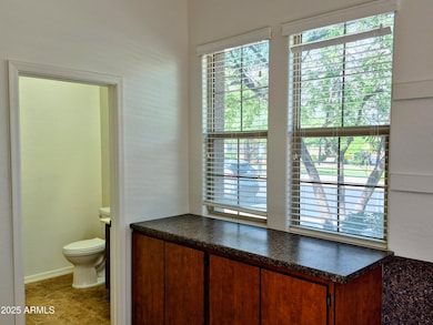 f2b2cf1c-7e92-40e5-8fad-3eb844cda942~1