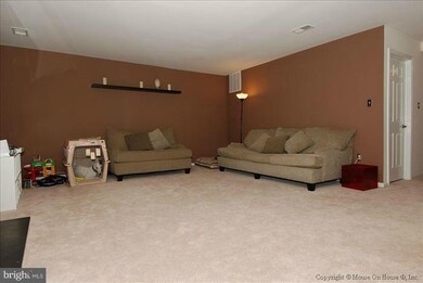 7720 Jewelweed Ct, Springfield, VA 22152 - photo 5