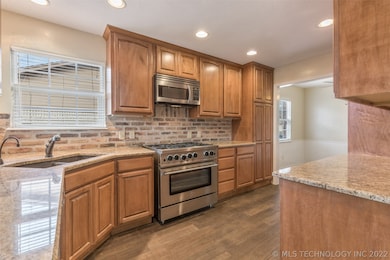 425 W Los Angeles St, Broken Arrow, OK 74011 - photo 3