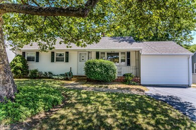 623 Hopping Rd, Belford, NJ 07718 - photo 4