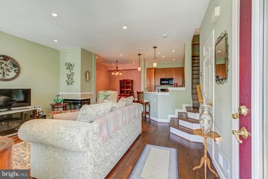 8316 Royal Tern Way unit 27, Lorton, VA 22079 - photo 5