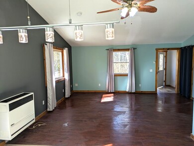 7 Cedric Rd, Pittsburg, NH 03592 - photo 6