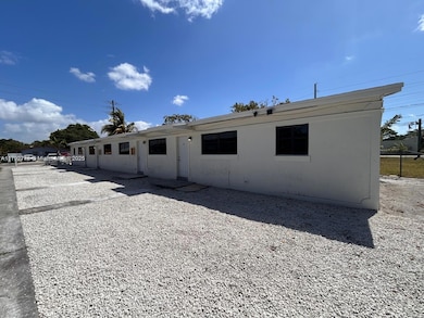 707 SW 10th St unit 1-4, Dania, FL 33004 - photo 3