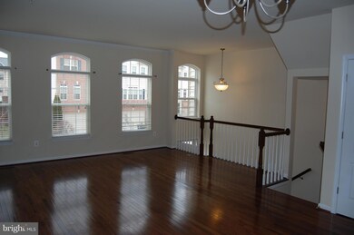 7358 Mockingbird Cir, Glen Burnie, MD 21060 - photo 4