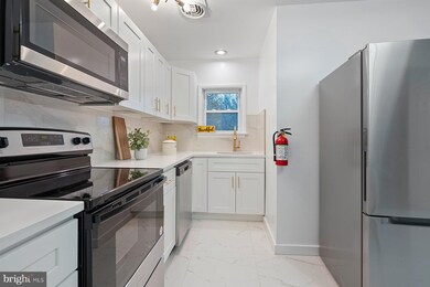 446 Via Cascata Dr, Clementon, NJ 08021 - photo 3