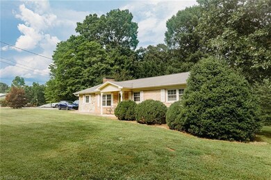 1825 Rilla St, Asheboro, NC 27205 - photo 2