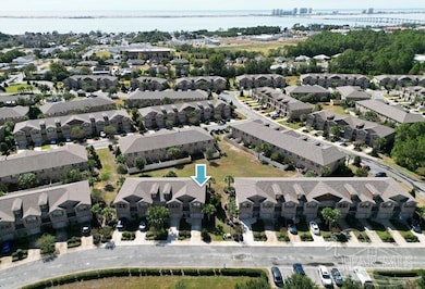 2107 Wilsons Plover Cir, Navarre, FL 32566 - photo 2