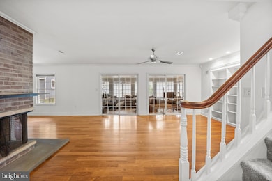 301 Snowball Dr, Levittown, PA 19056 - photo 6