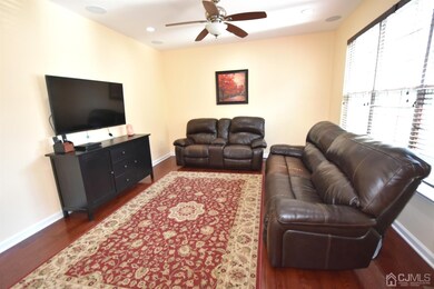 377 Morning Glory Dr, Monroe Township, NJ 08831 - photo 6