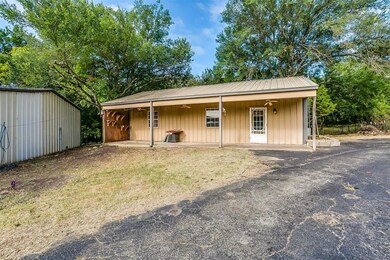 419 Southridge Dr, Weatherford, TX 76087 - photo 3