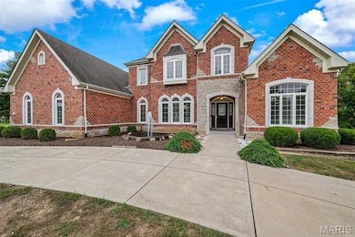 327 Chasselle Ln, Saint Louis, MO 63141 - photo 2