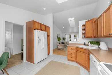 424 Fremont St unit 6, Douglas, MI 49406 - photo 7