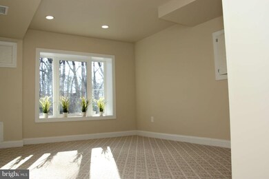 10501 Drumm Ave, Kensington, MD 20895 - photo 6