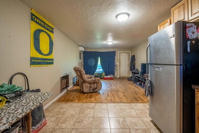 205 SE 1st St, Newport