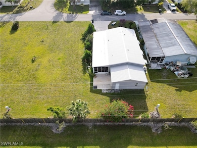 933 Yacht Club Way NW, Moore Haven, FL 33471 - photo 4