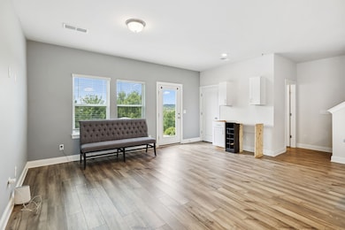 862 Longleaf Ln, Columbia, TN 38401 - photo 7