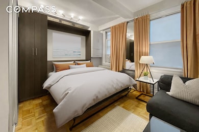 155 E 49th St unit 1E, New York, NY 10017 - photo 5