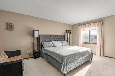 870 Sherwood Rd, Saint Paul, MN 55126 - photo 6