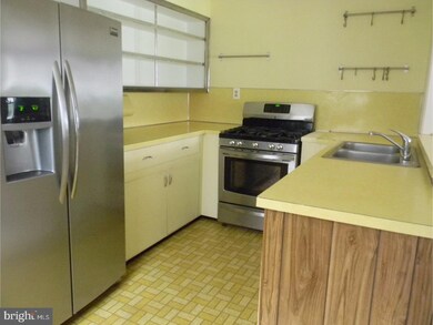 104 6th Ave, Folsom, PA 19033 - photo 5