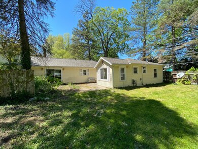 531 Broadway St, Niles, MI 49120 - photo 4