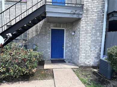 9700 Leawood Blvd unit 1113, Houston, TX 77099 - photo 3