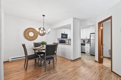 2010 Ridge Dr unit 13, Saint Louis Park, MN 55416 - photo 6