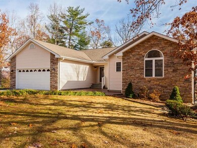 86 Chestnut Ln, Hendersonville, NC 28792 - photo 3