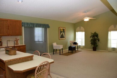 589 Durant St 007