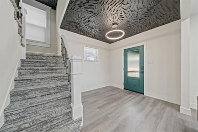 1511 E 37th St, Kansas City, MO 64109 - photo 4