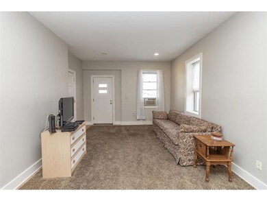 Main level unit living/dining