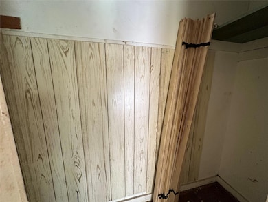 485 Crestview Dr, Rockdale, TX 76567 - photo 7