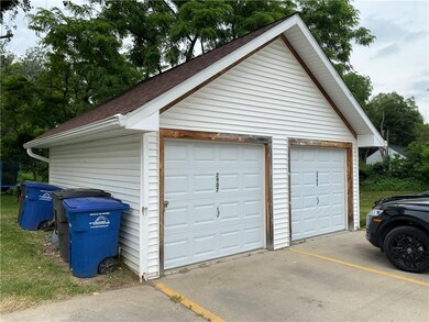 2905 Hickman Rd, Des Moines, IA 50310 - photo 7