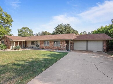 537 Elm St, Hurst, TX 76053 - photo 2