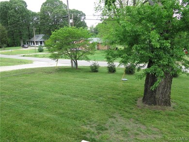 Left view from the front door!!!  Quiet and peacef