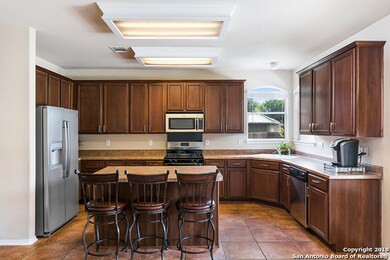 8102 Piney Wood Run, San Antonio, TX 78255 - photo 6