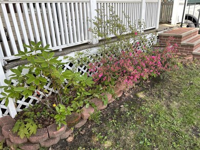 0378 front porch flower garden